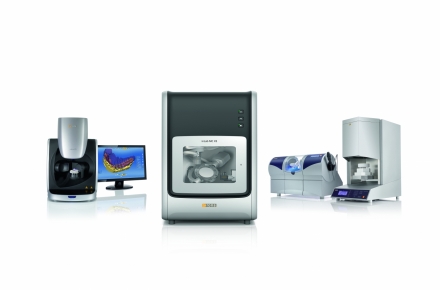 Dentsply Sirona MCX5: Hệ thống máy cắt 5 trục với quy trình cắt khô và cắt ướt tại firstlab